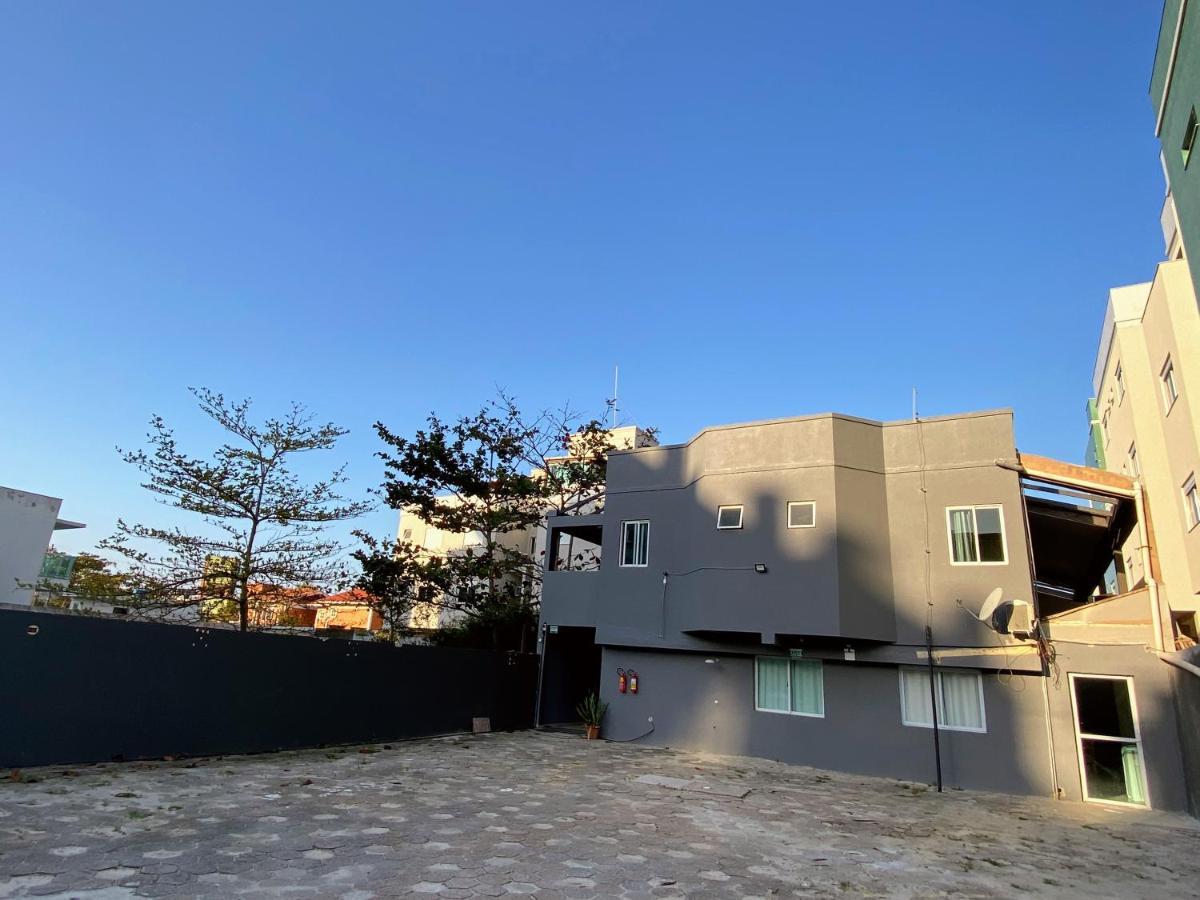 Appartamento Residencial Melfi 3 Ap.1 Frente Bombinhas Esterno foto